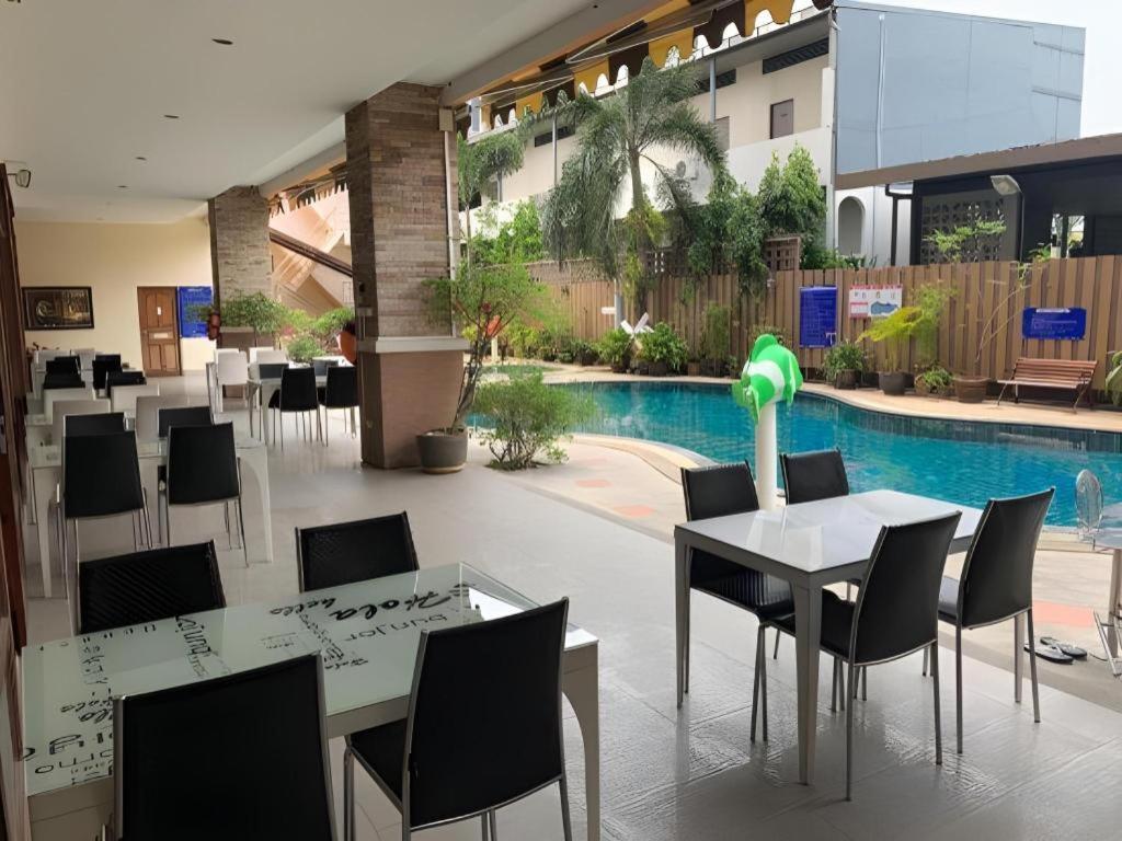 Hotel Siam Platinum Pattaya Esterno foto