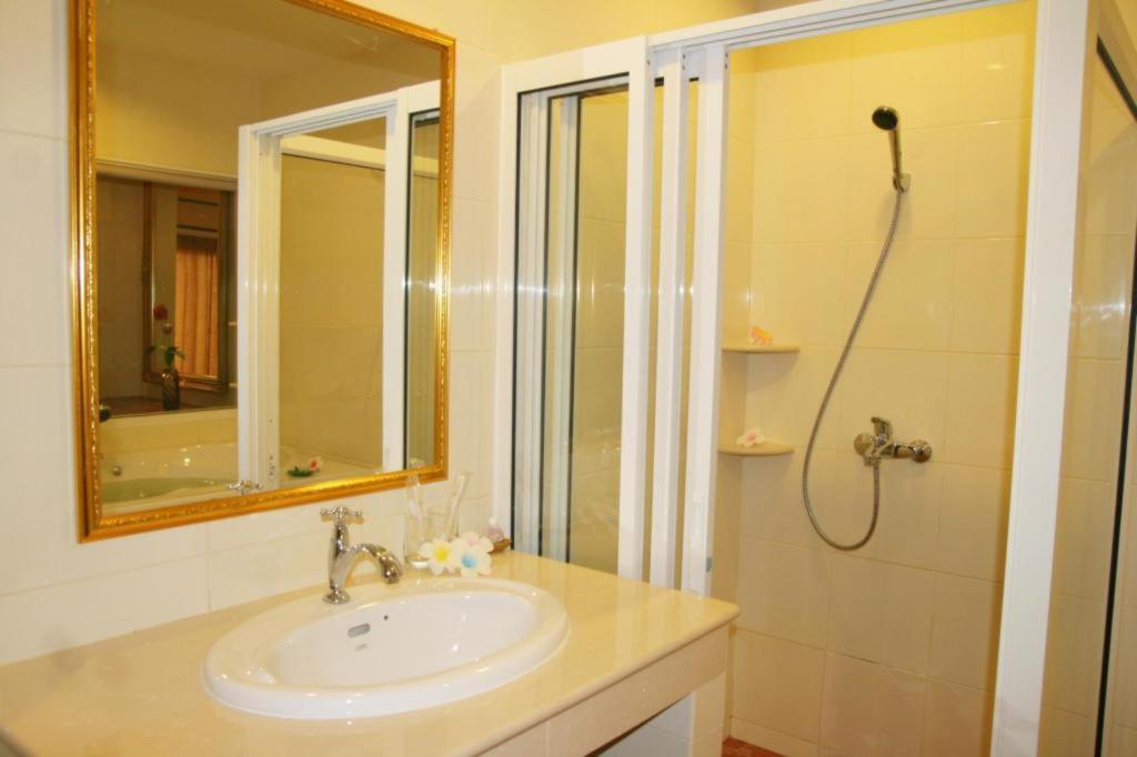 Hotel Siam Platinum Pattaya Esterno foto